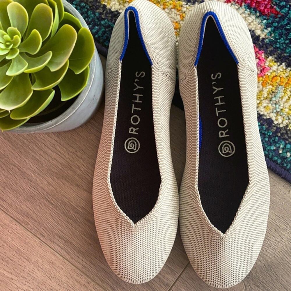Rothy’s round toe size 9 light gray woman’s flat shoes